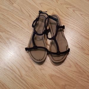 Black braided sandals